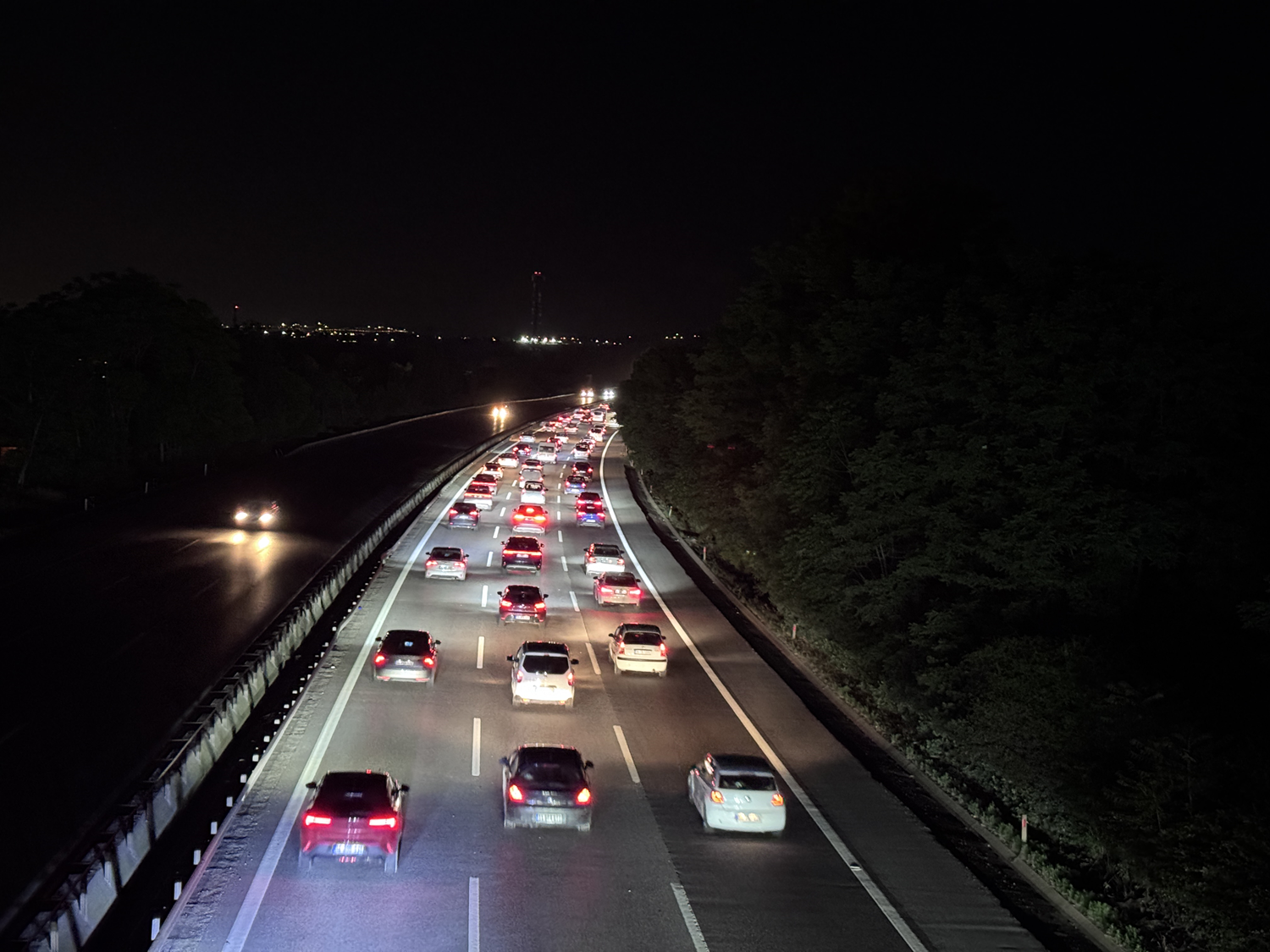 Tatilciler dönüşe geçti! Trafik yoğunluğu başladı