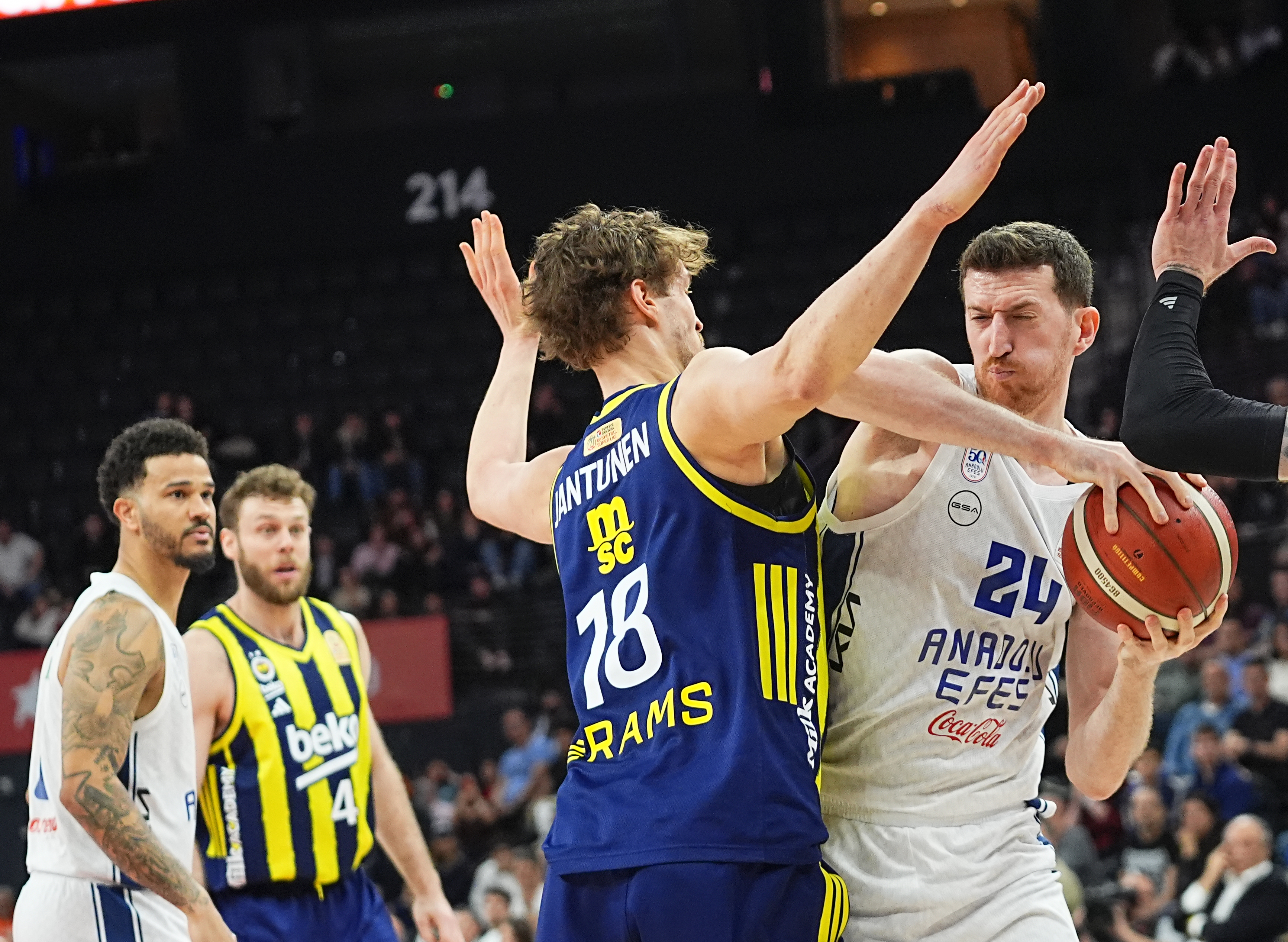 Potada dev maç! Fenerbahçe Beko'nun konuğu Anadolu Efes