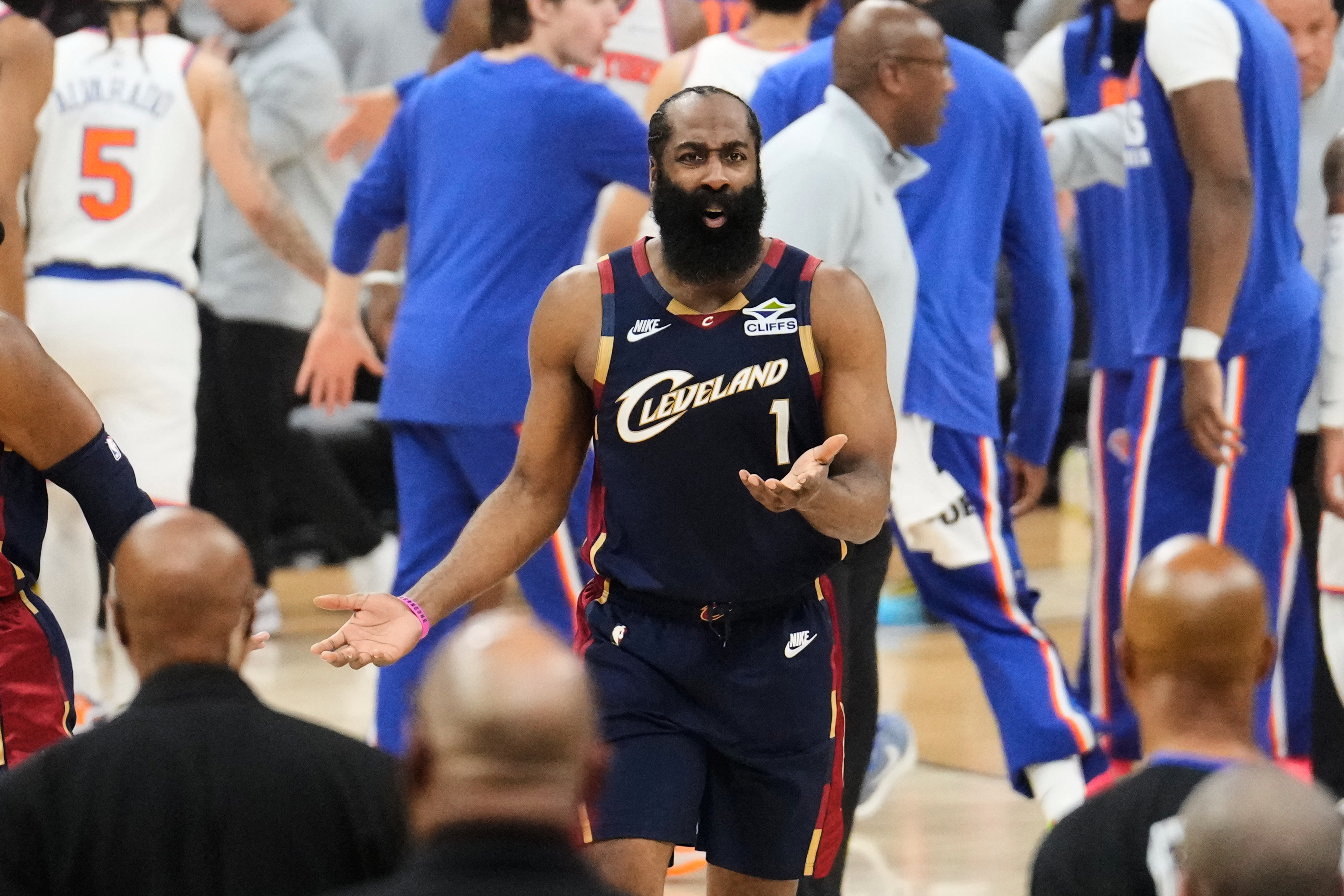 Cavaliers'tan Harden hamlesi