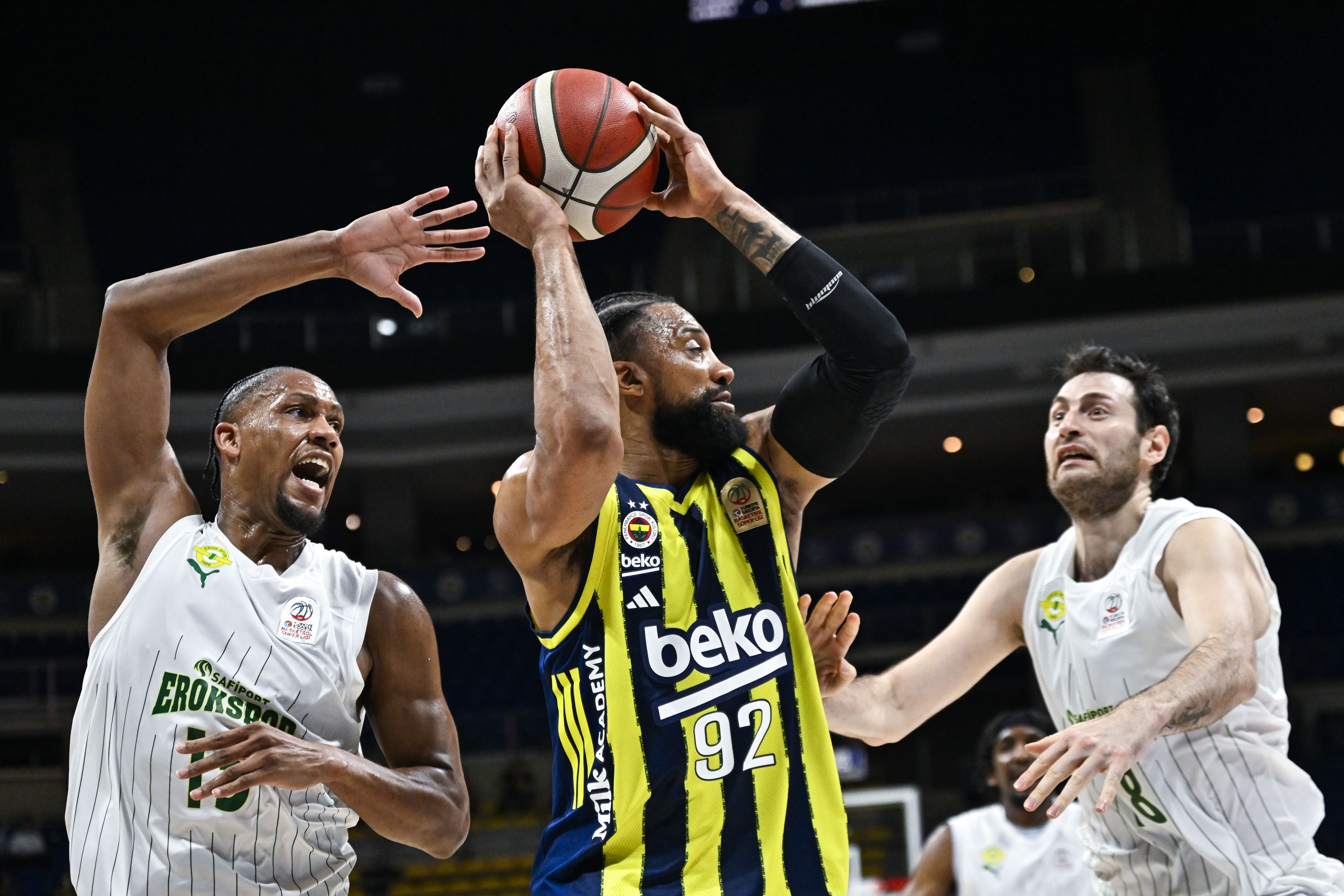 Final yolunda kritik mücadele: Fenerbahçe Beko-Anadolu Efes