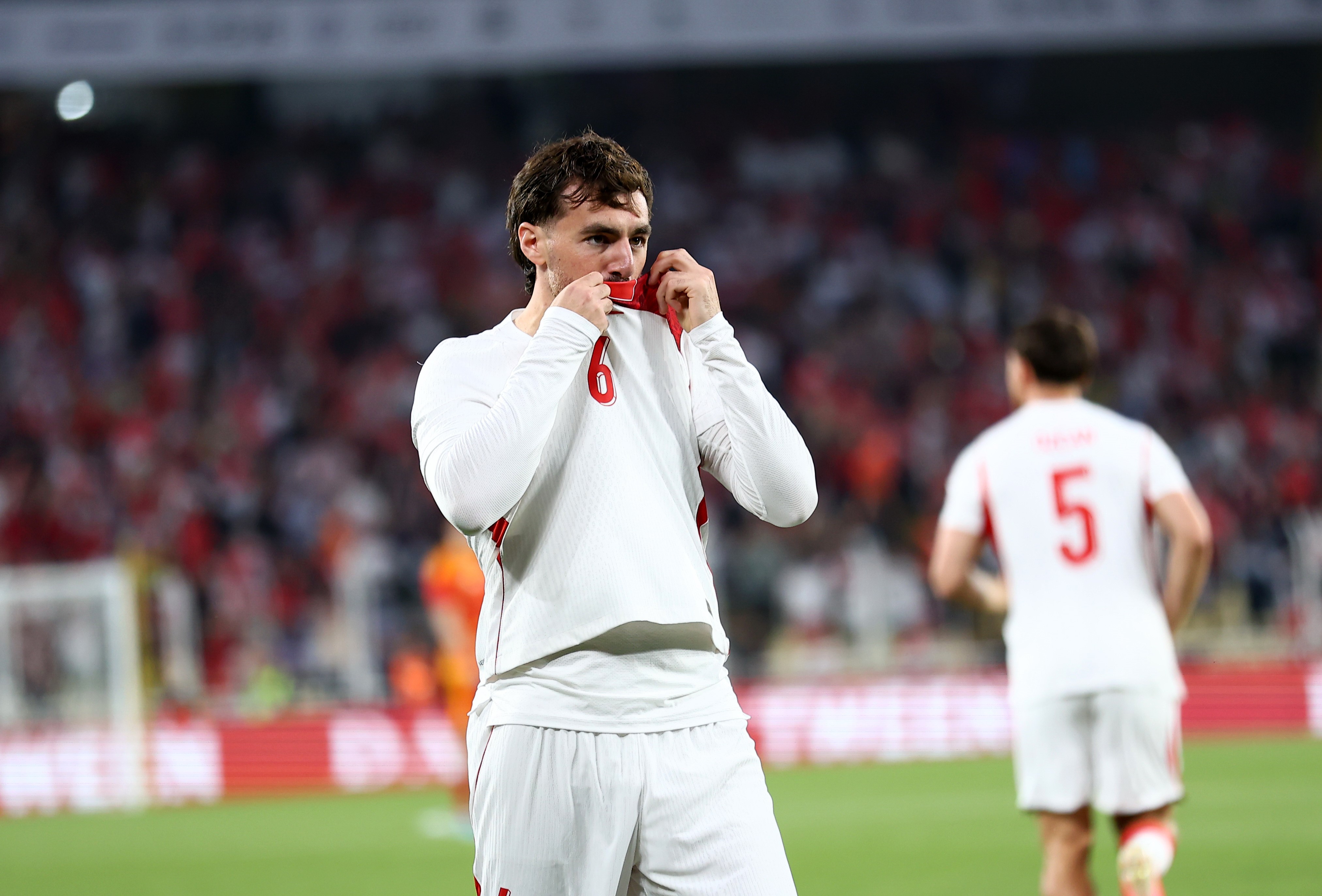 Orkun Kökçü, ay-yıldızlı formayla 4. golünü attı