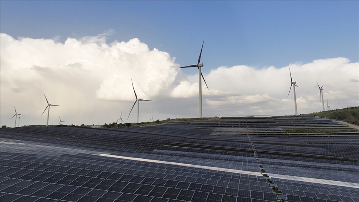 Avrupa'da 100 milyar avroluk yenilenebilir enerji yatırımı şebekeye bağlanmak için kuyrukta
