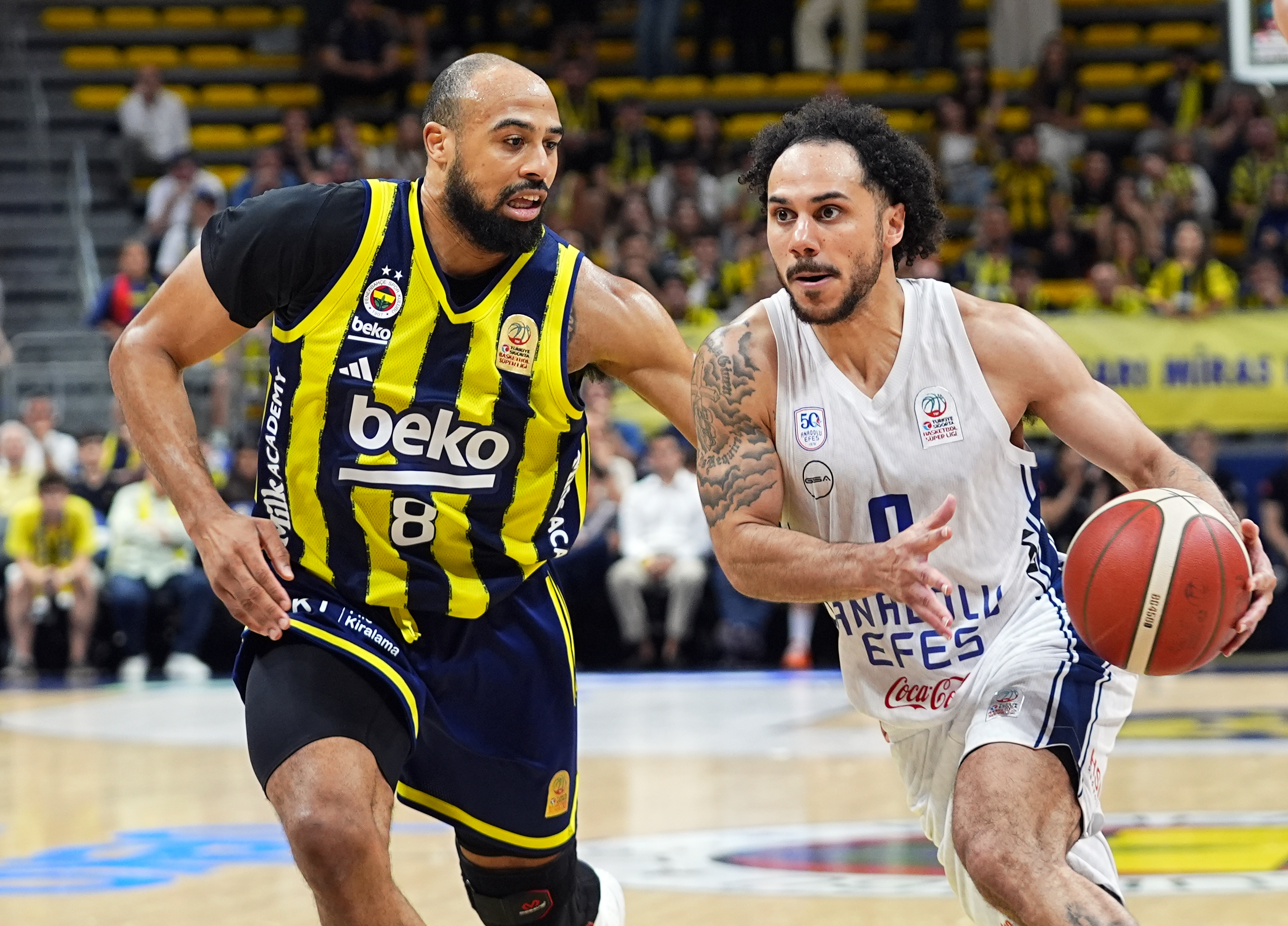 Fenerbahçe Beko'nun yarı finalde rakibi Anadolu Efes
