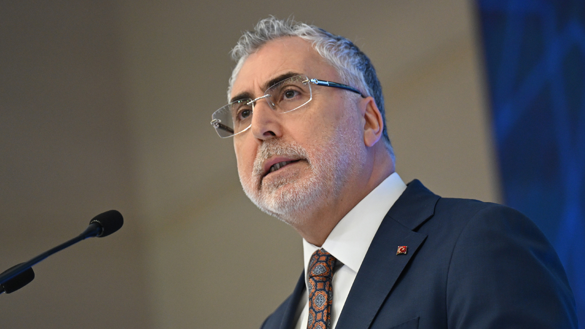 Türklerin Avrupa'daki yükselişine vurgu... Bakan Işıkhan: Evlatlarımız stratejik noktada