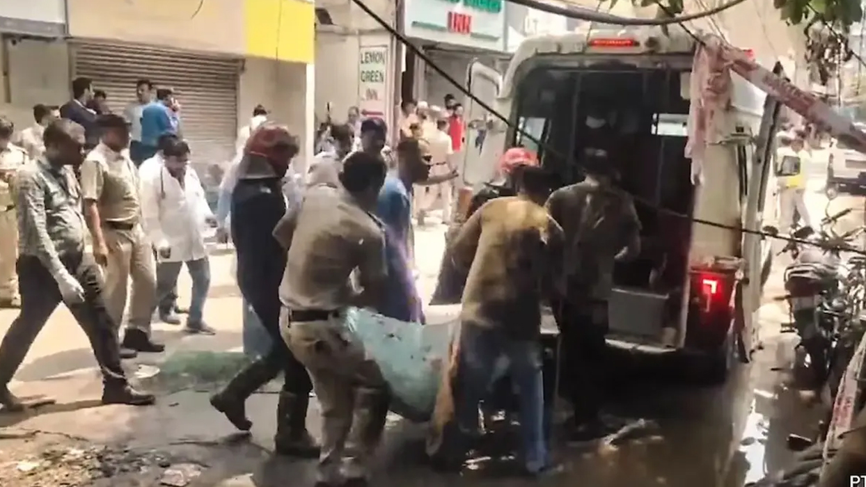 Hindistan'daki otelde alevler can aldı! 21 kişi hayatını kaybetti