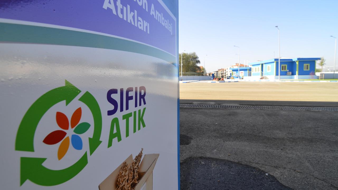 Haliç Üniversitesi İstanbul Sıfır Atık Haftası kapsamında çevre etkinlikleri düzenledi