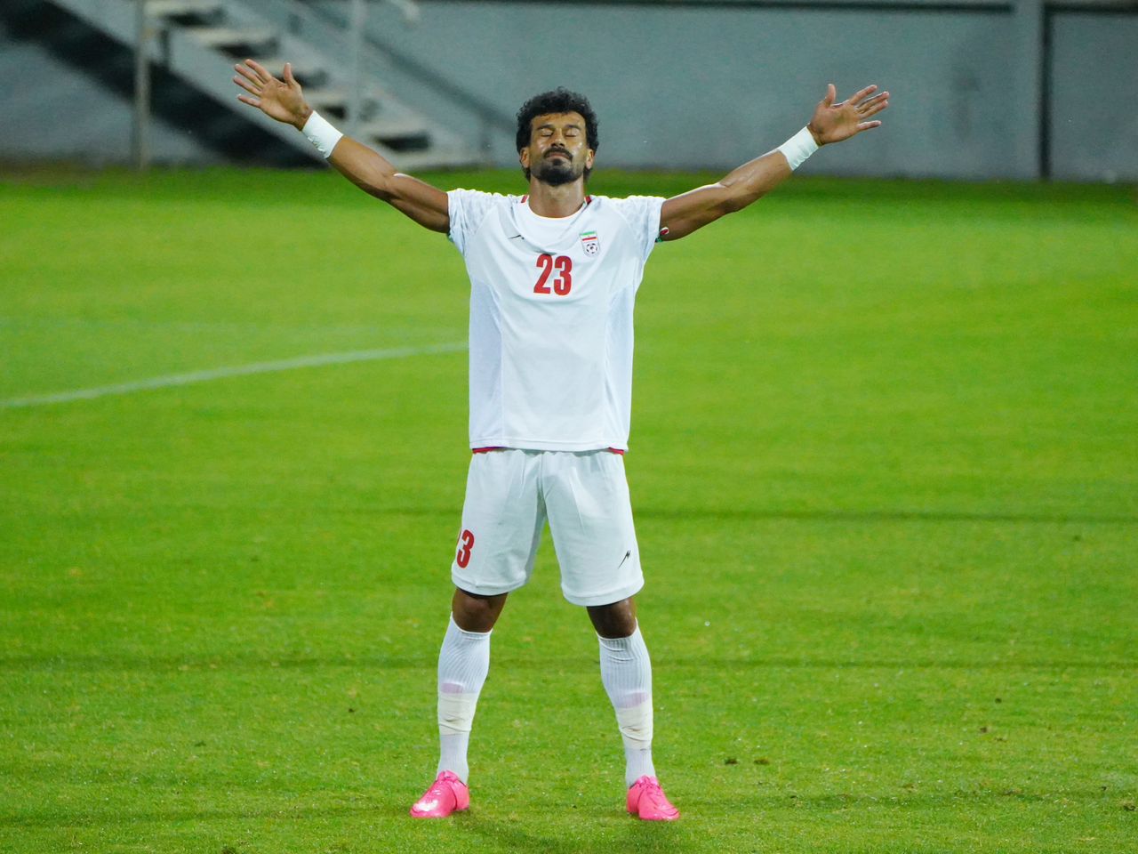 İran, Mali'yi 2 golle geçti