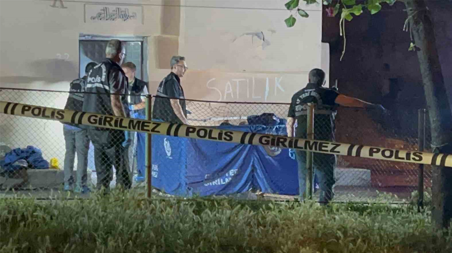 Sokak ortasında tartışma kanlı bitti! Karı koca hayatını kaybetti