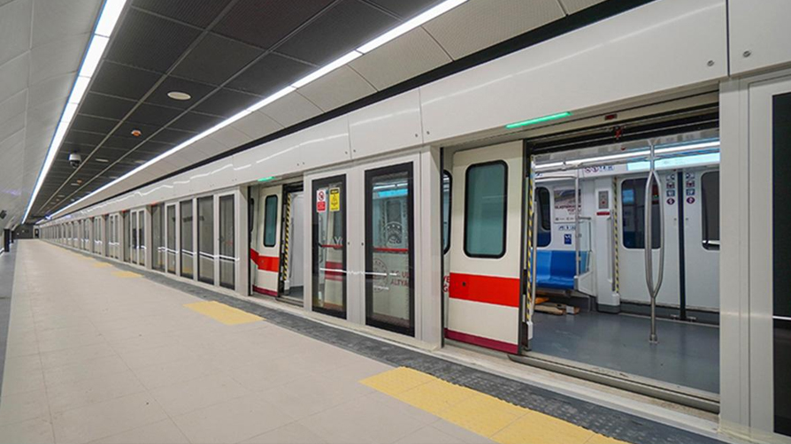 İstanbul'da metro arızası! Vatandaşlar tünelde yürümek zorunda kaldı