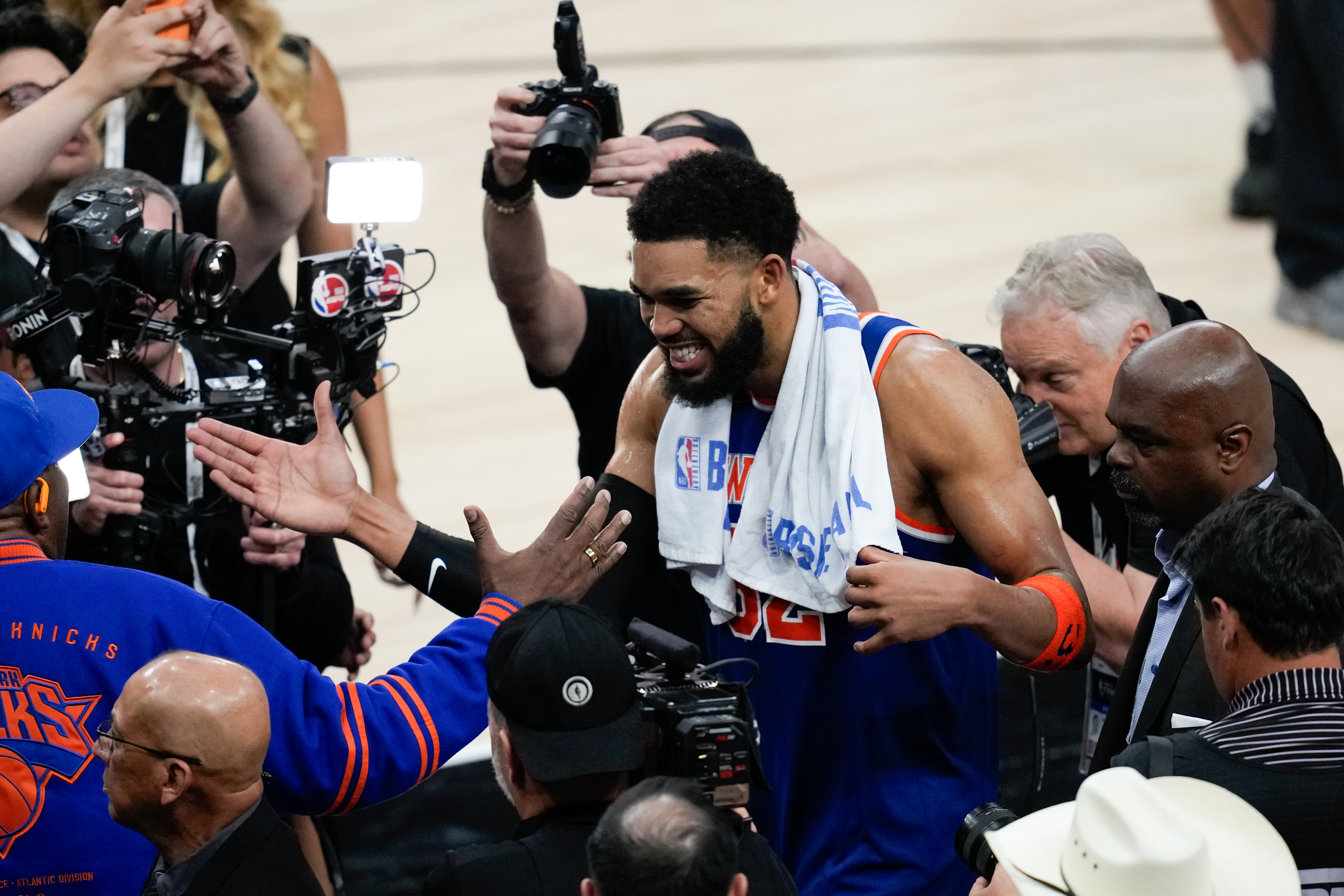 Knicks tarih yazıyor! Final serisinde 2-0 öne geçti