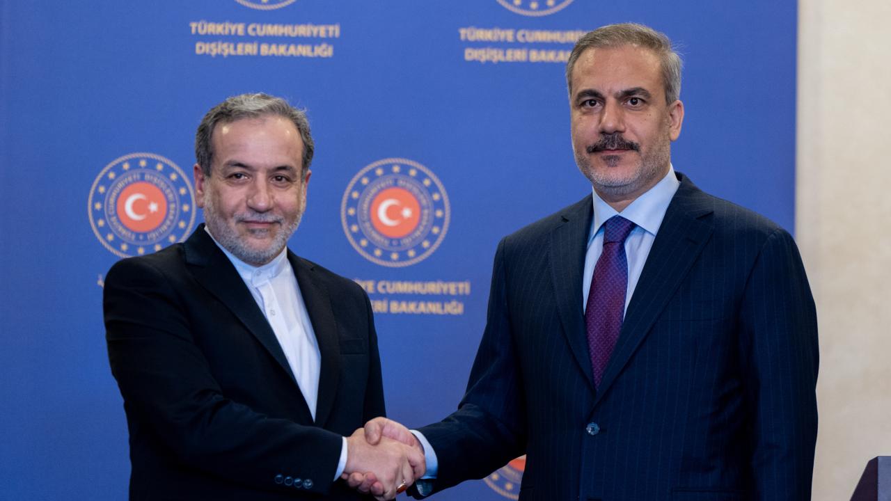 Bakan Fidan'dan kritik diplomasi... Arakçi ile telefonda gör