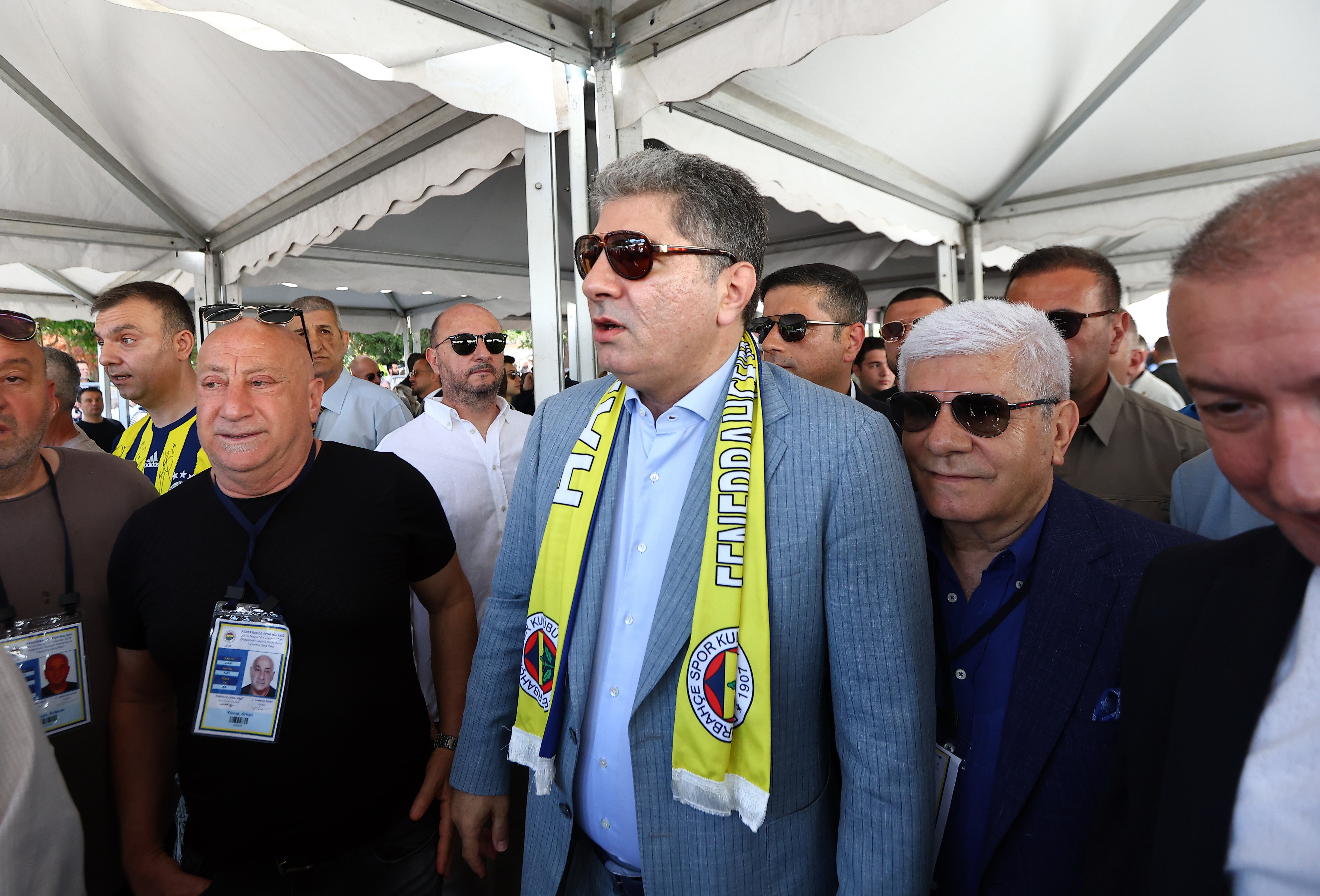 Hakan Safi: Seçimden sonra da transferlere devam edeceğiz