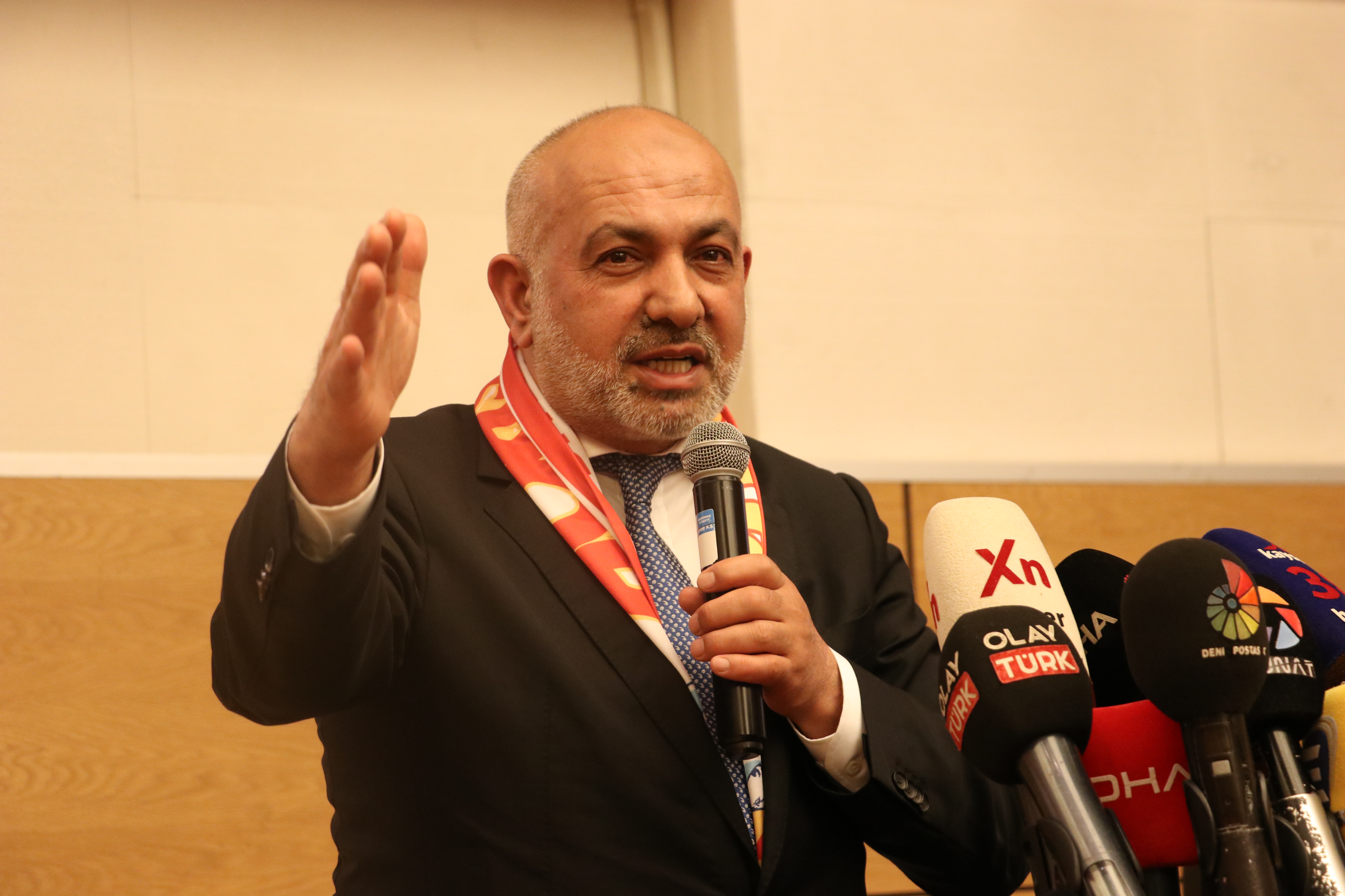 Kayserispor'da başkanlığa Ali Çamlı seçildi
