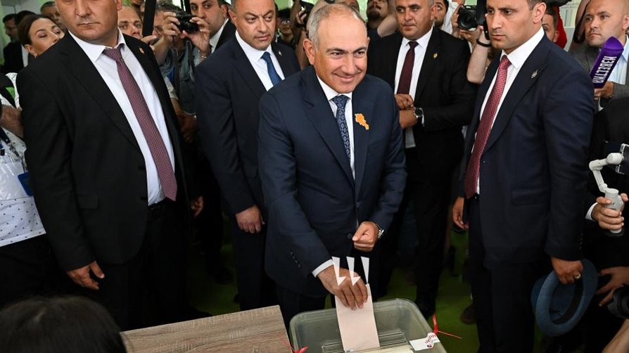 Paşinyan, oyunu kullanır kullanmaz Türkiye mesajı verdi