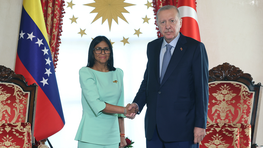 Cumhurbaşkanı Erdoğan, Rodriguez ile görüştü: Venezuela halk