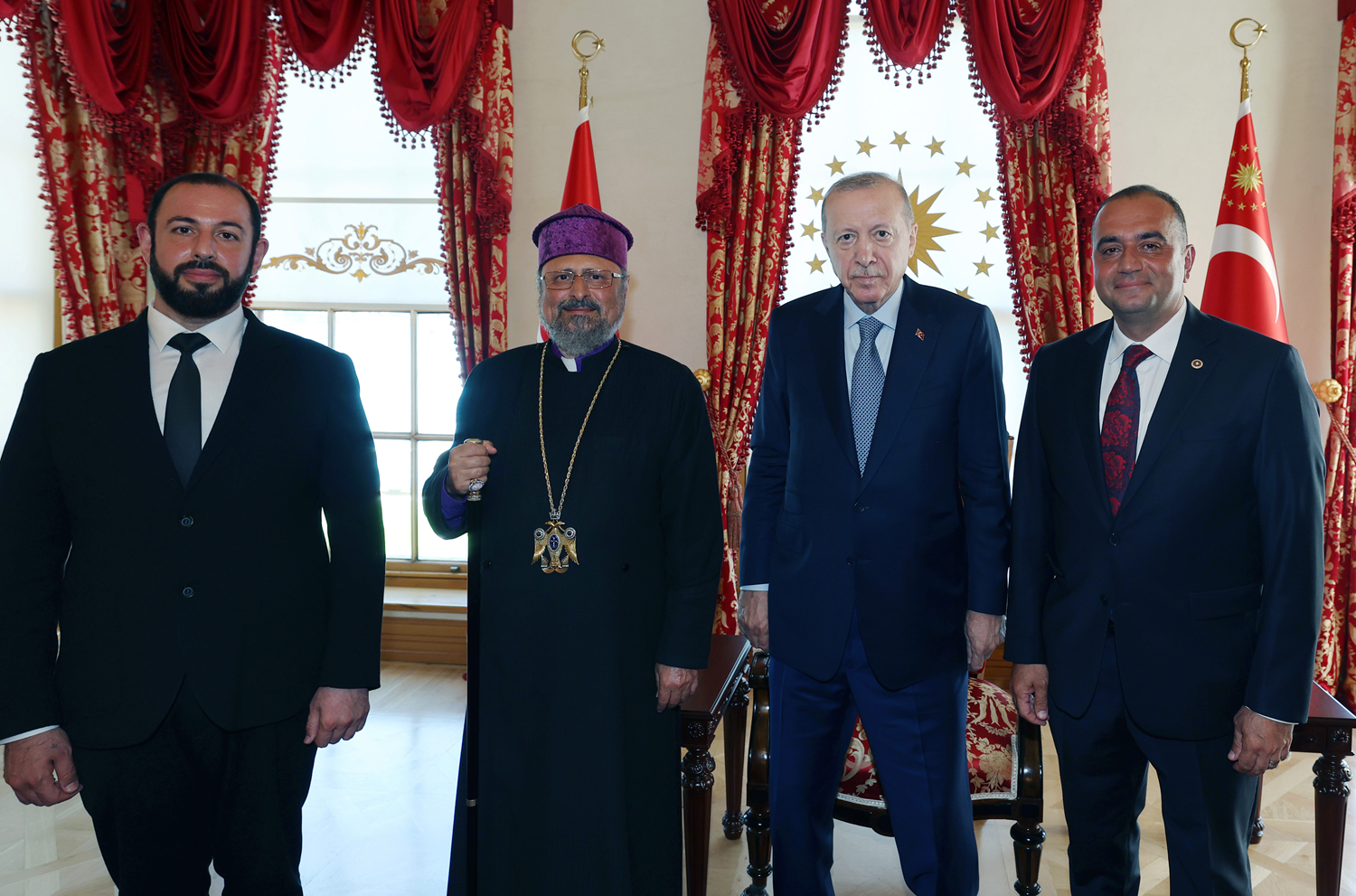 Cumhurbaşkanı Erdoğan, Türkiye Ermenileri Patriği Maşalyan'ı