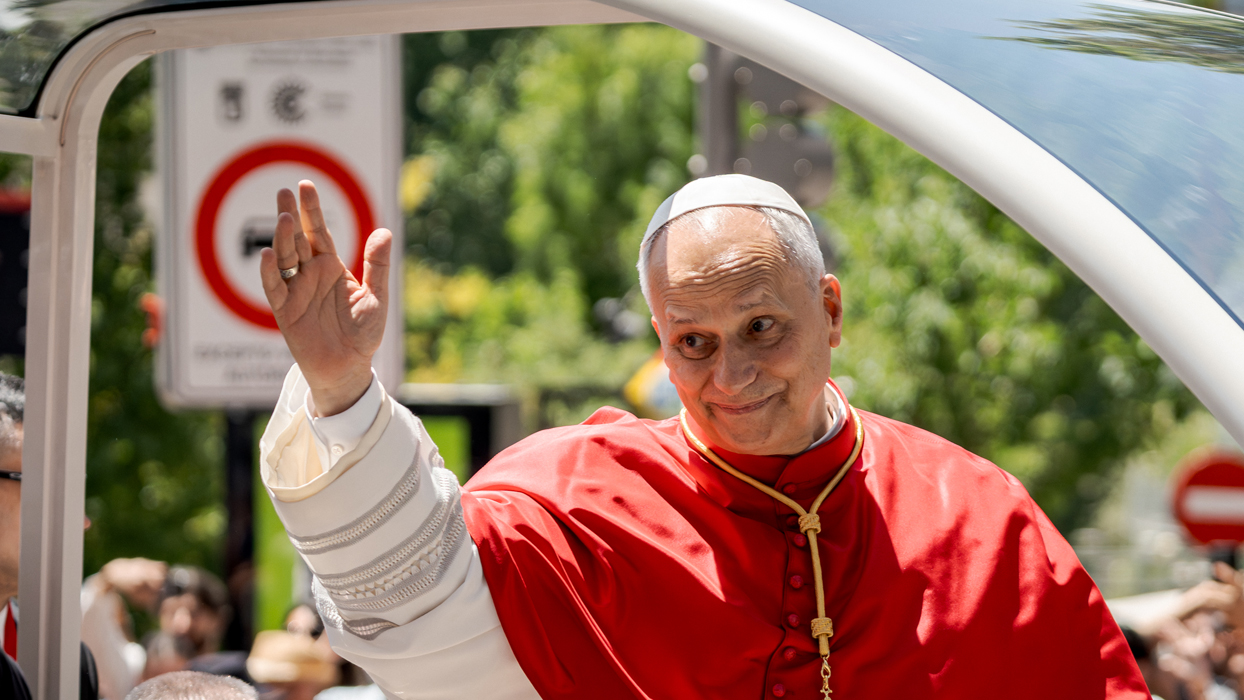 Kilise içindeki skandallara sert tepki! Papa 14. Leo, çocuk 