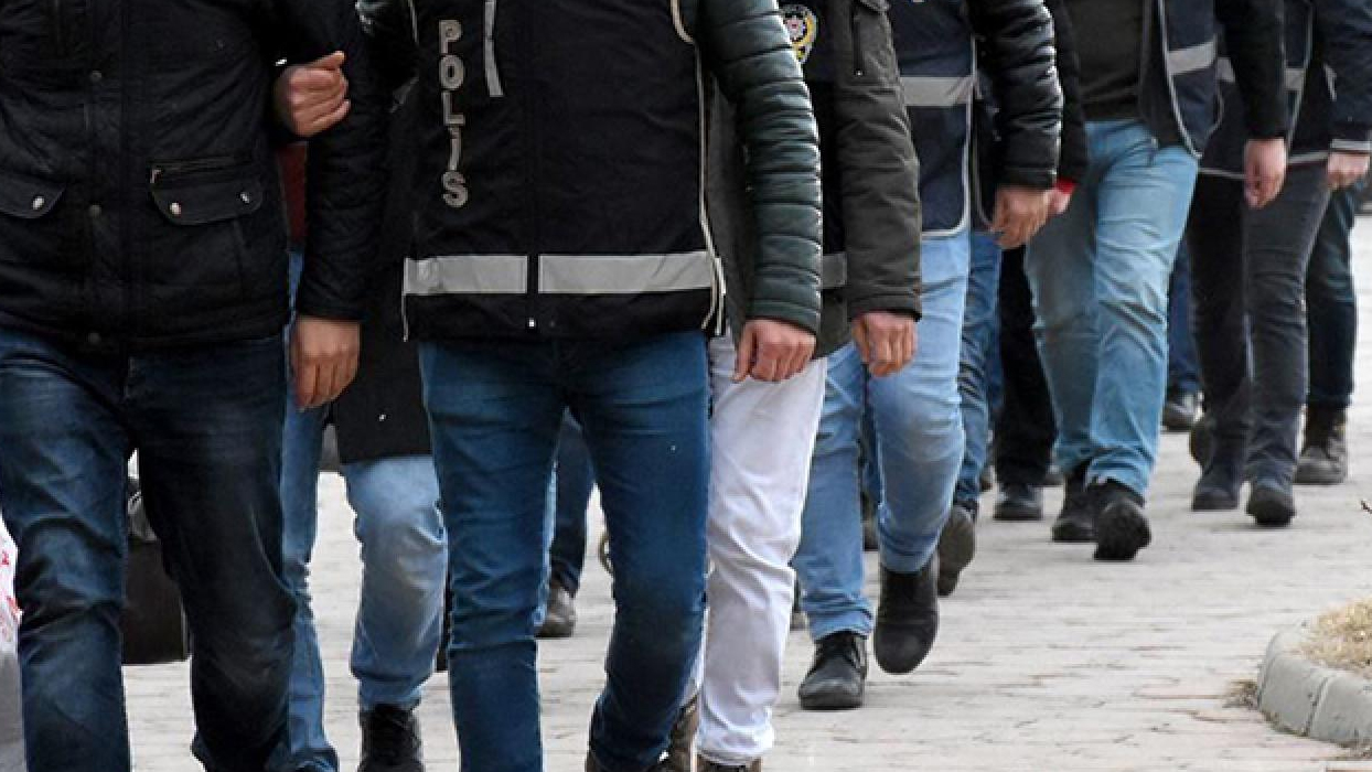 Siber suç ağlarına operasyon! 5 ilde operasyonda 23 gözaltı