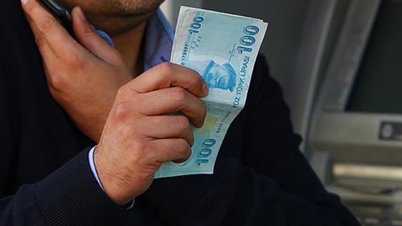 Bir telefonla birikimlerini kaybediyordu! Polis so