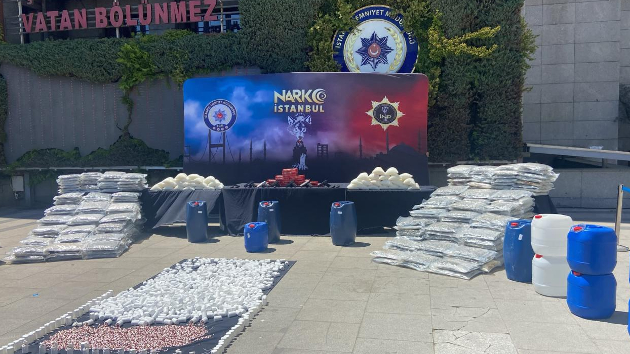 Zehir tacirlerine geçit yok: 1,2 tonun üzerinde uy