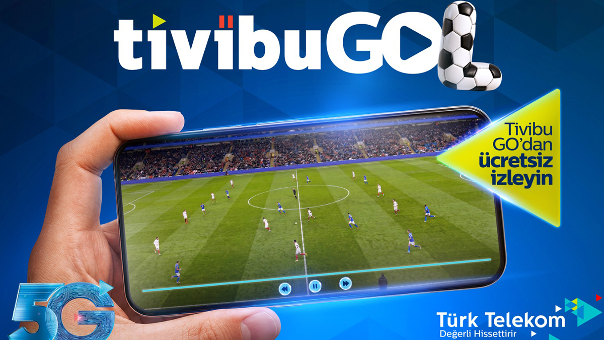 Tivibu GO uygulaması üzerinden A Milli Takım futbol maçı izleyen bir kişi