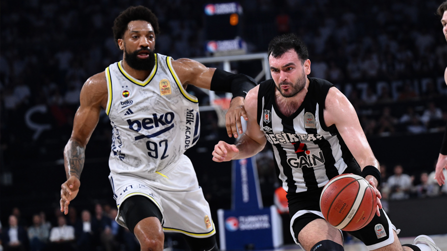 Fenerbahçe deplasmanda kazandı: Seride öne geçti!