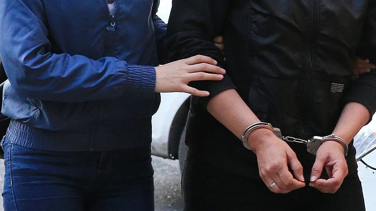 Suç örgütlerini öven paylaşım yapan 7 kişi gözaltına alındı