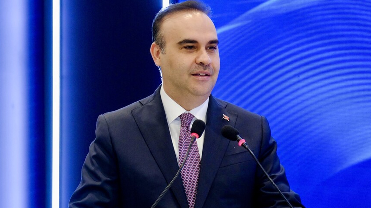 Sanayi ve Teknoloji Bakanı Mehmet Fatih Kacır konuşma yapıyor.