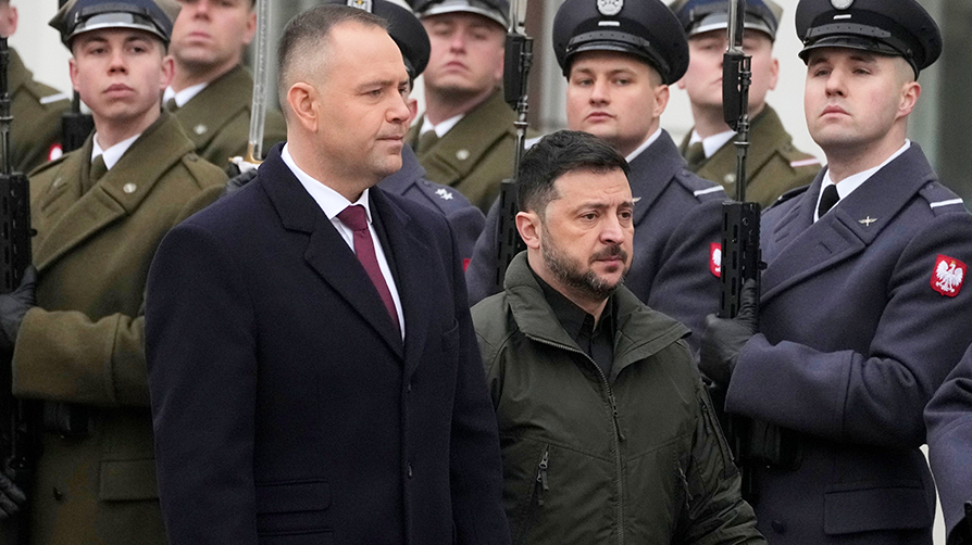 Müttefikler arasında ipler kopma noktasında! Zelenski'nin "UPA" hamlesi ülkeyi ayağa kaldırdı: Rezalet