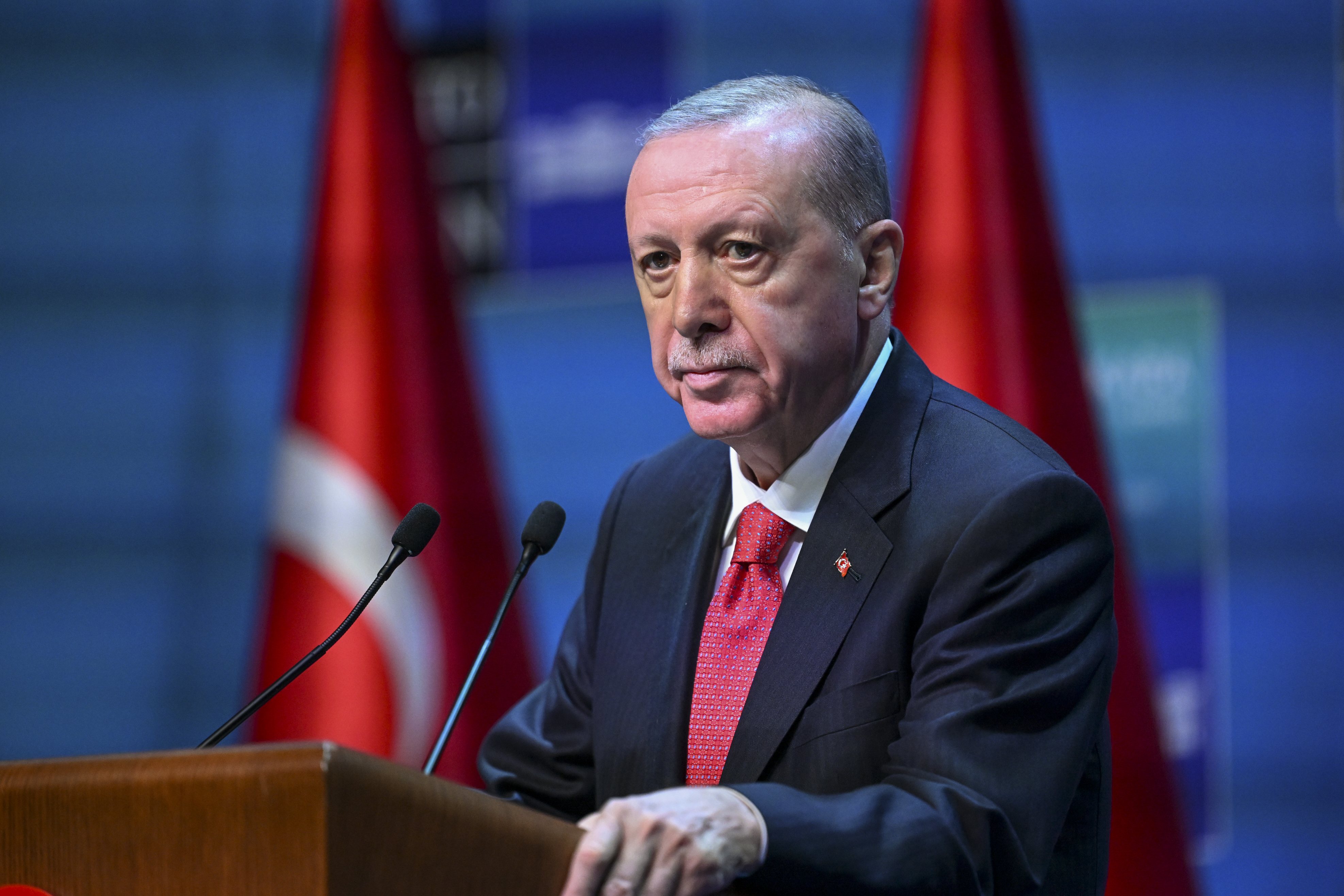 Cumhurbaşkanı Erdoğan'dan NATO liderlerini ağırlayan Ankara'ya mesaj: Türkiye'nin büyüklüğünü dünyaya gösterdiniz