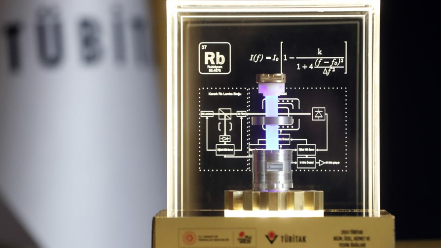 Rubidyum Atomik Saati'nin (RAFS) uzaya fırlatılmasını gösteren temsili görsel.
