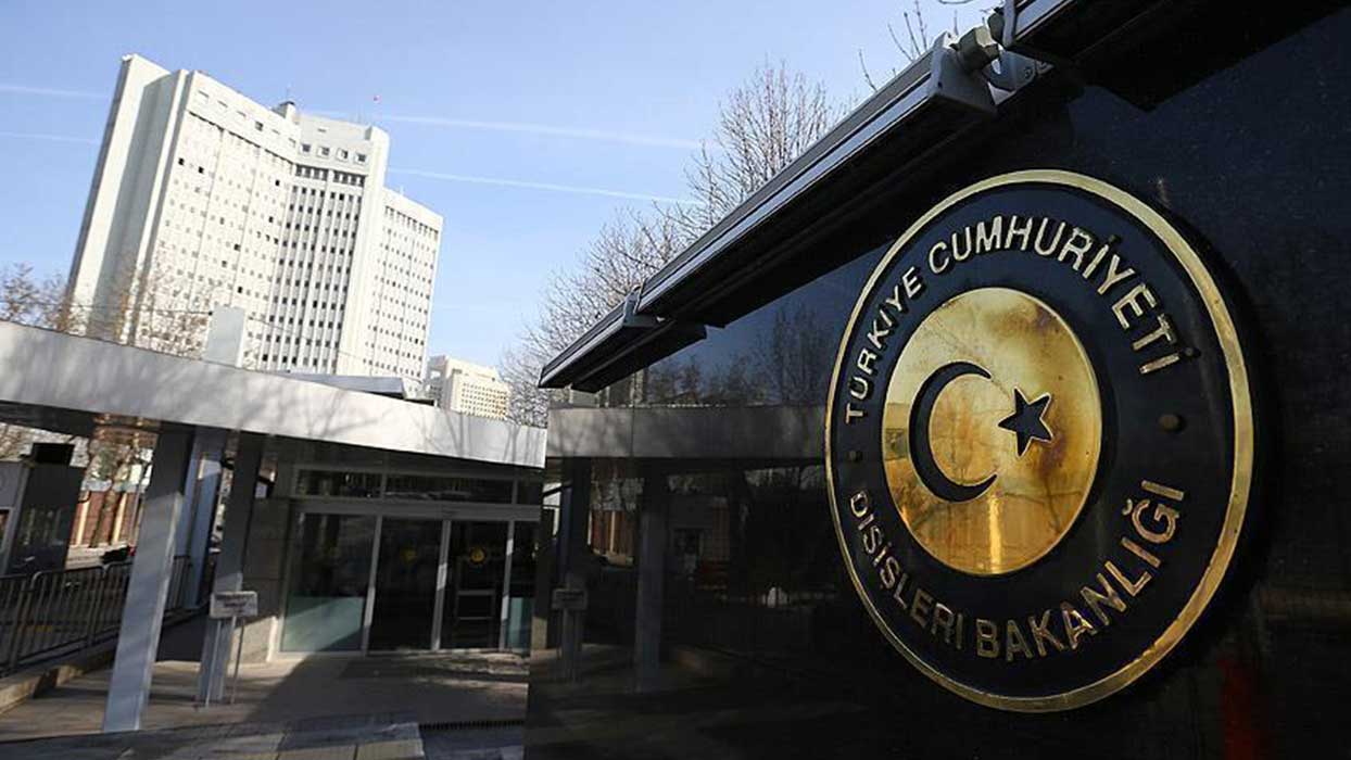 Kıbrıs Barış Harekatı'nın 52. yıl dönümü! Dışişleri: Tüm gücümüzle çalışmaya devam edeceğiz