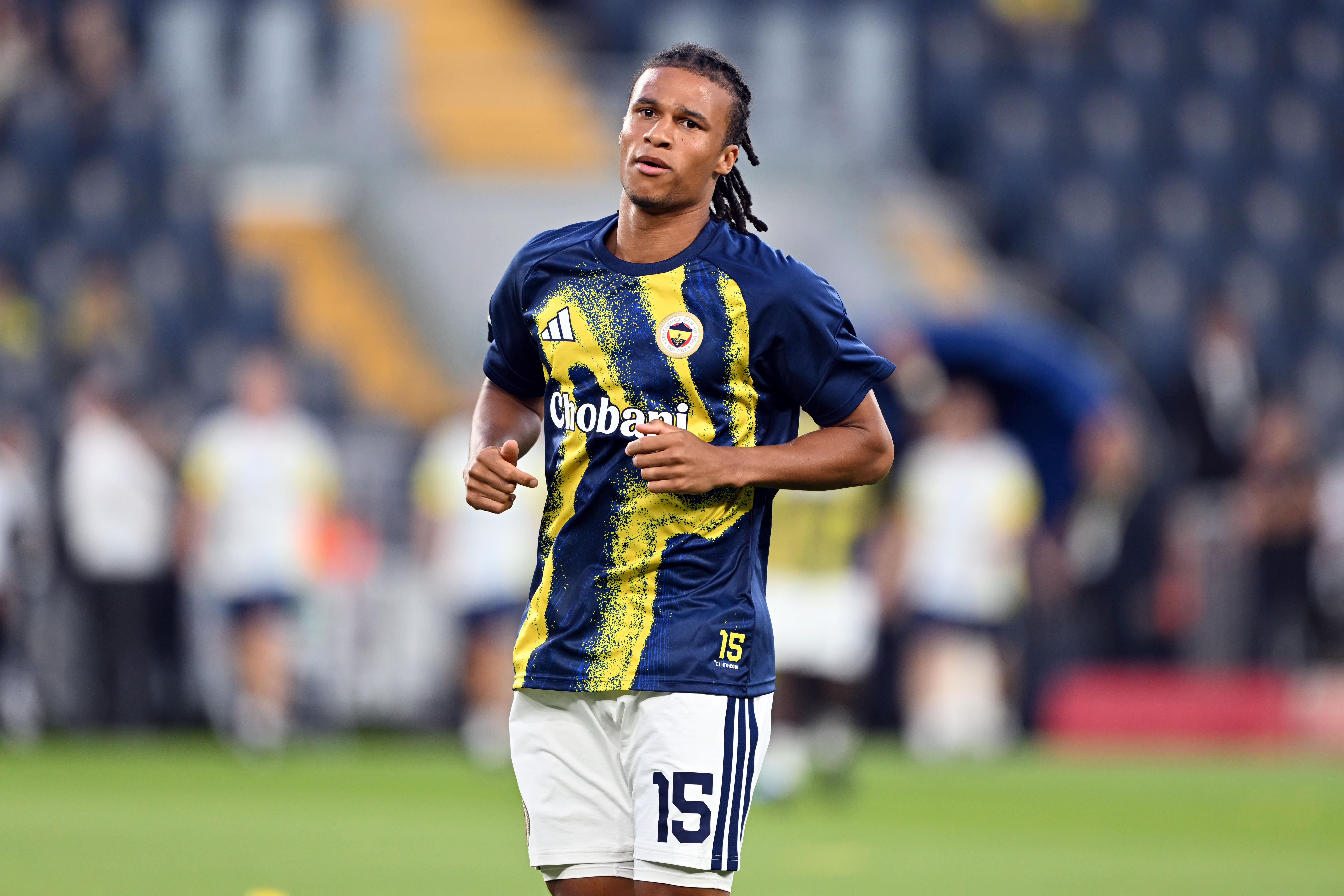 Fenerbahçe'de Nathan Ake ilk kez 11'de