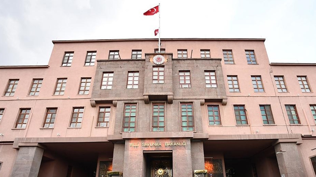MSB'den yeni personel alımı! Kara, Deniz ve Hava Kuvvetleri için başvurular başladı